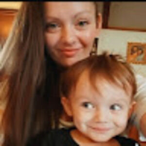 Meet your Posher, Roxanne